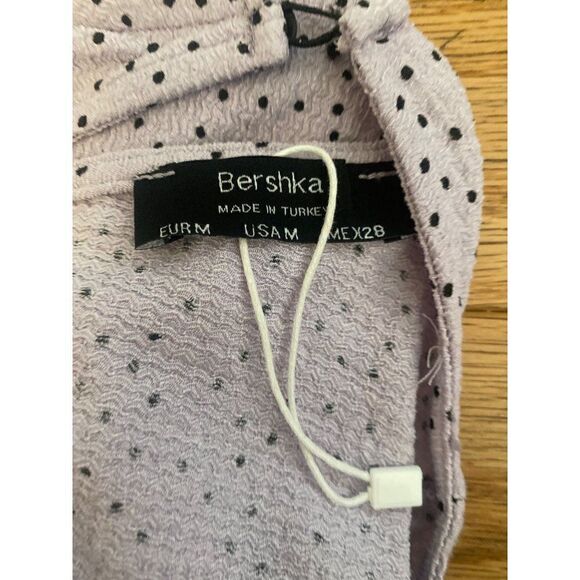 NWOT Berska, women's pale purple polka dotted, open back tied crop blouse sz Med - Picture 8 of 9